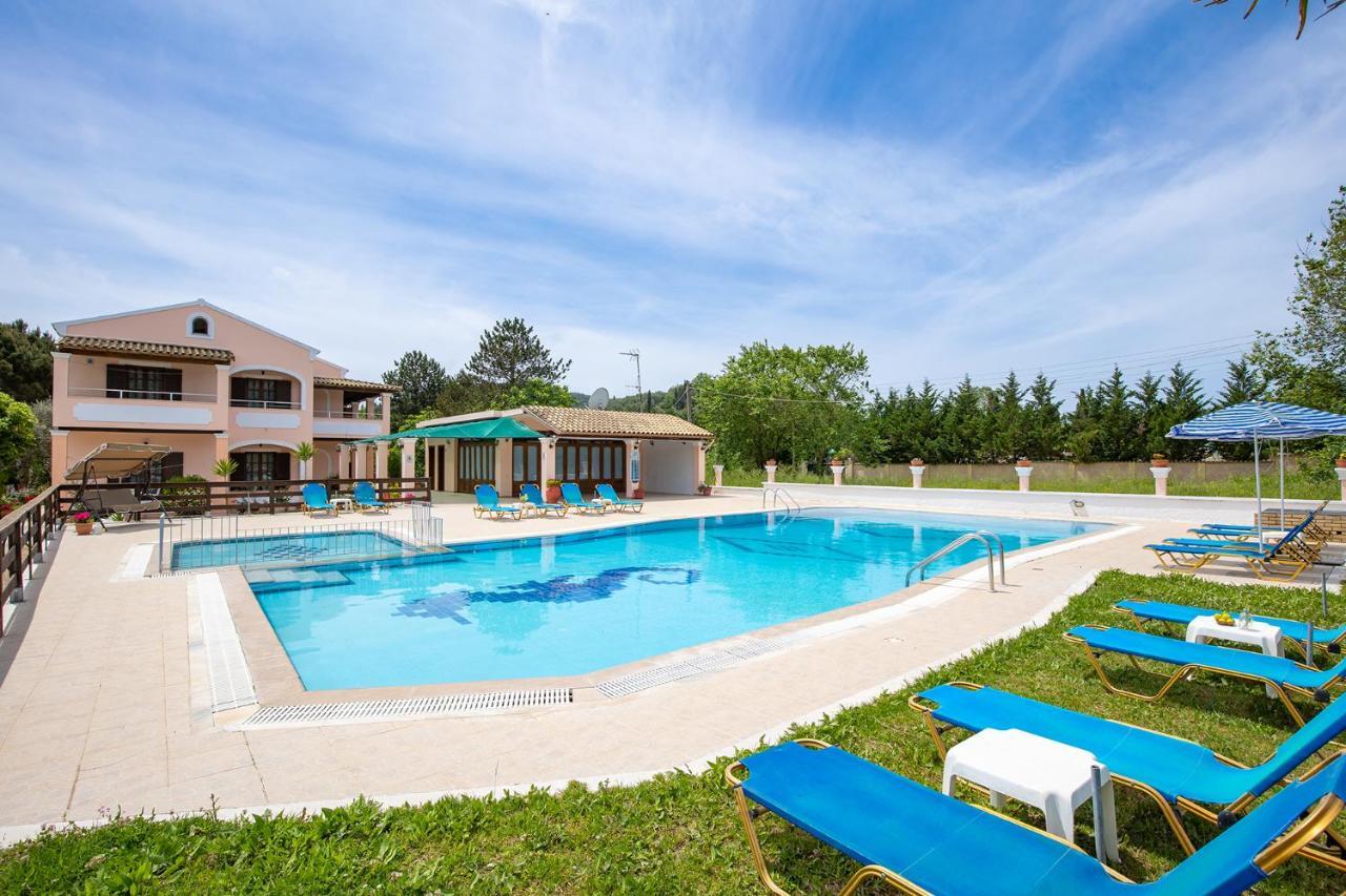 Nikos Pool Apartments - Ground Floor Sidárion Eksteriør billede